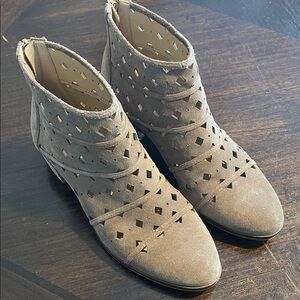 Michael Kors Tan Boots